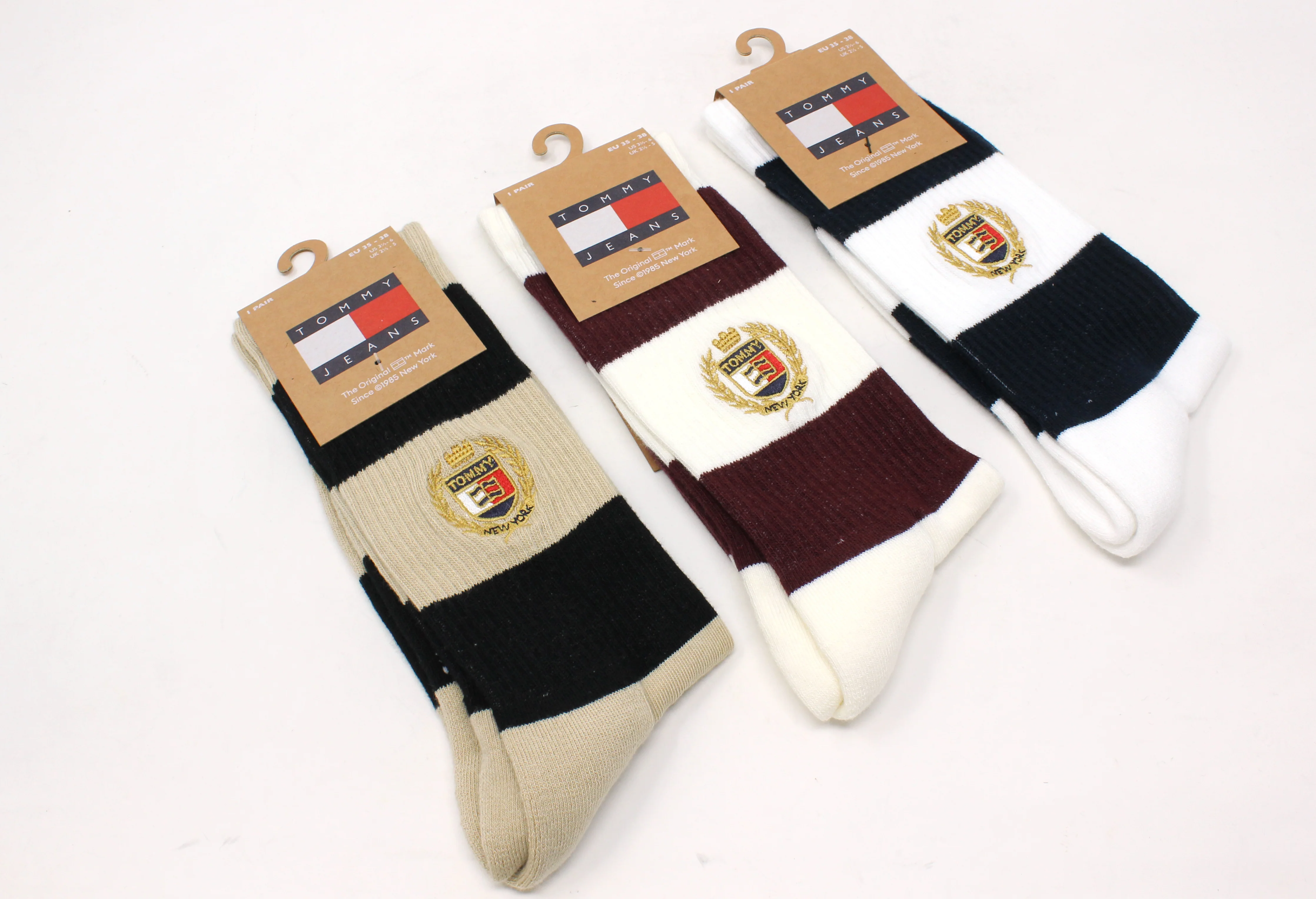 Crested Socks - Image 3
