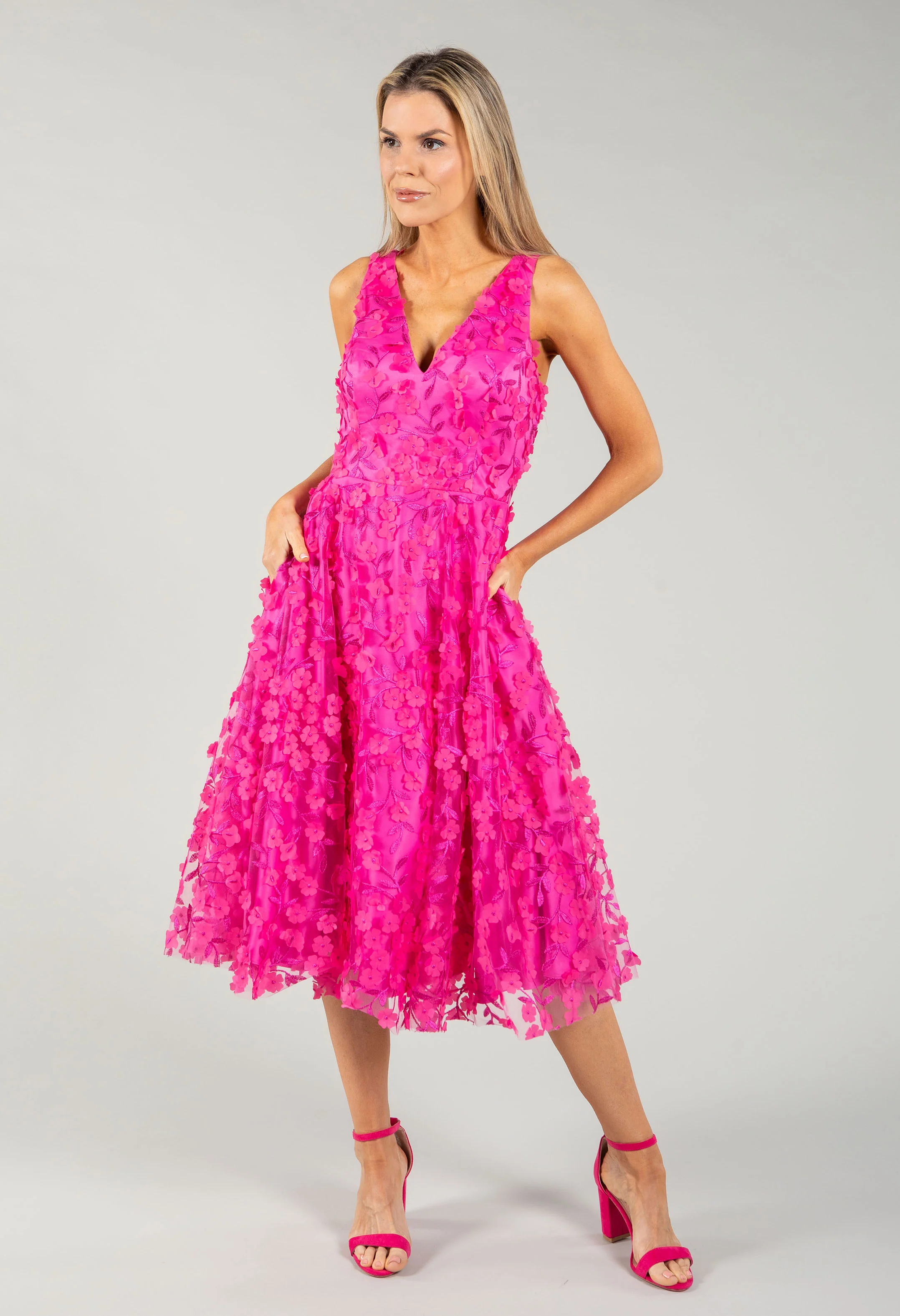 Floral Sleeveless Midi Dress - Image 3