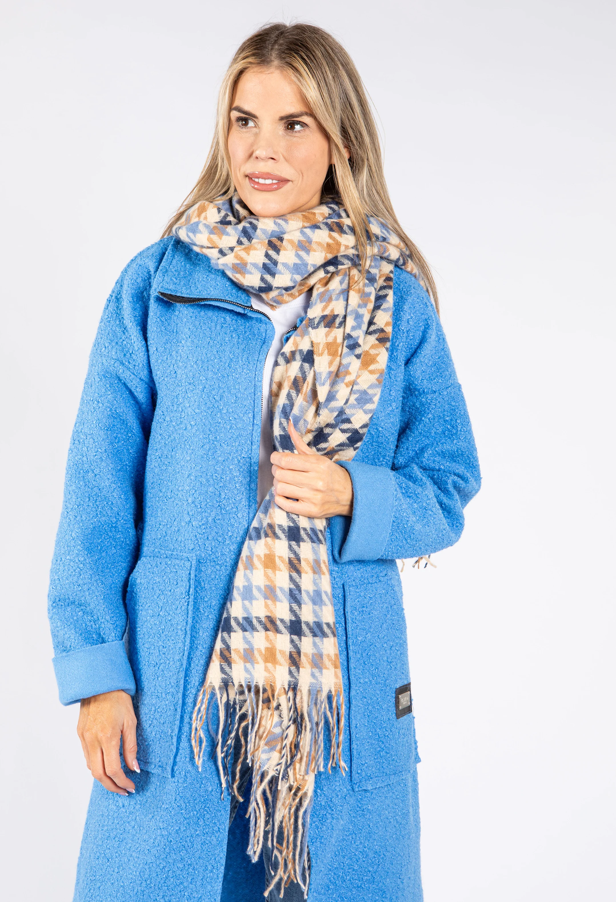 Hounds tooth Scarf - Image 3