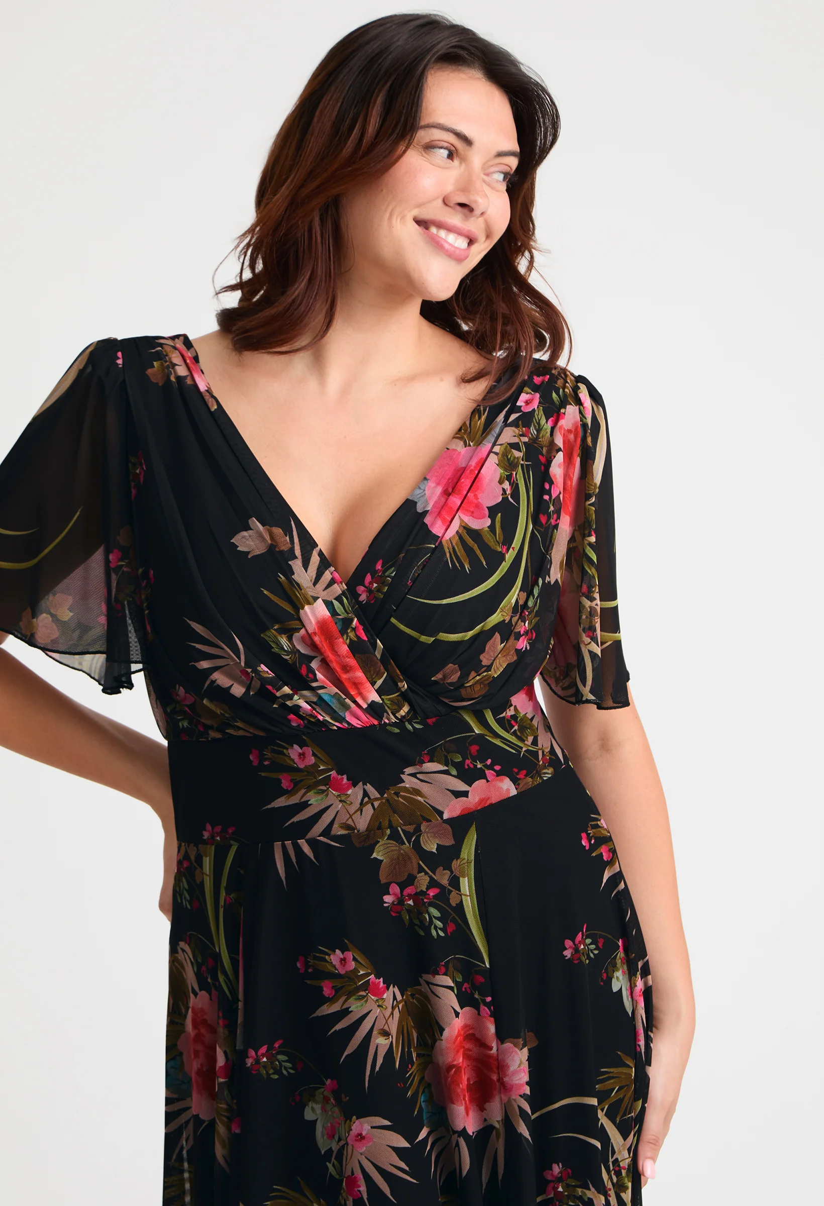 Isabelle Curve+ Float Sleeve Maxi Dress - Image 4
