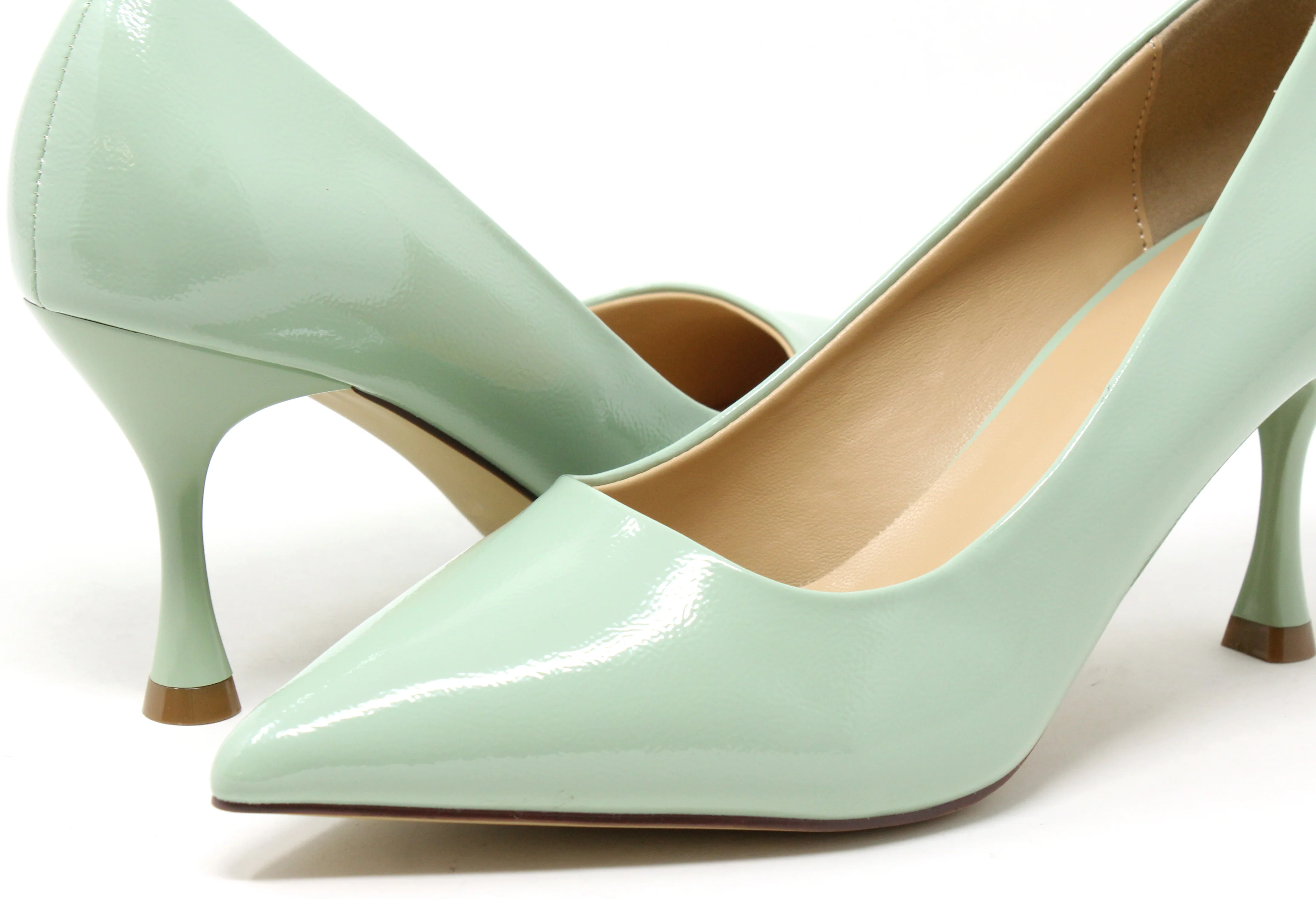 Lacquer Look Heel - Image 5