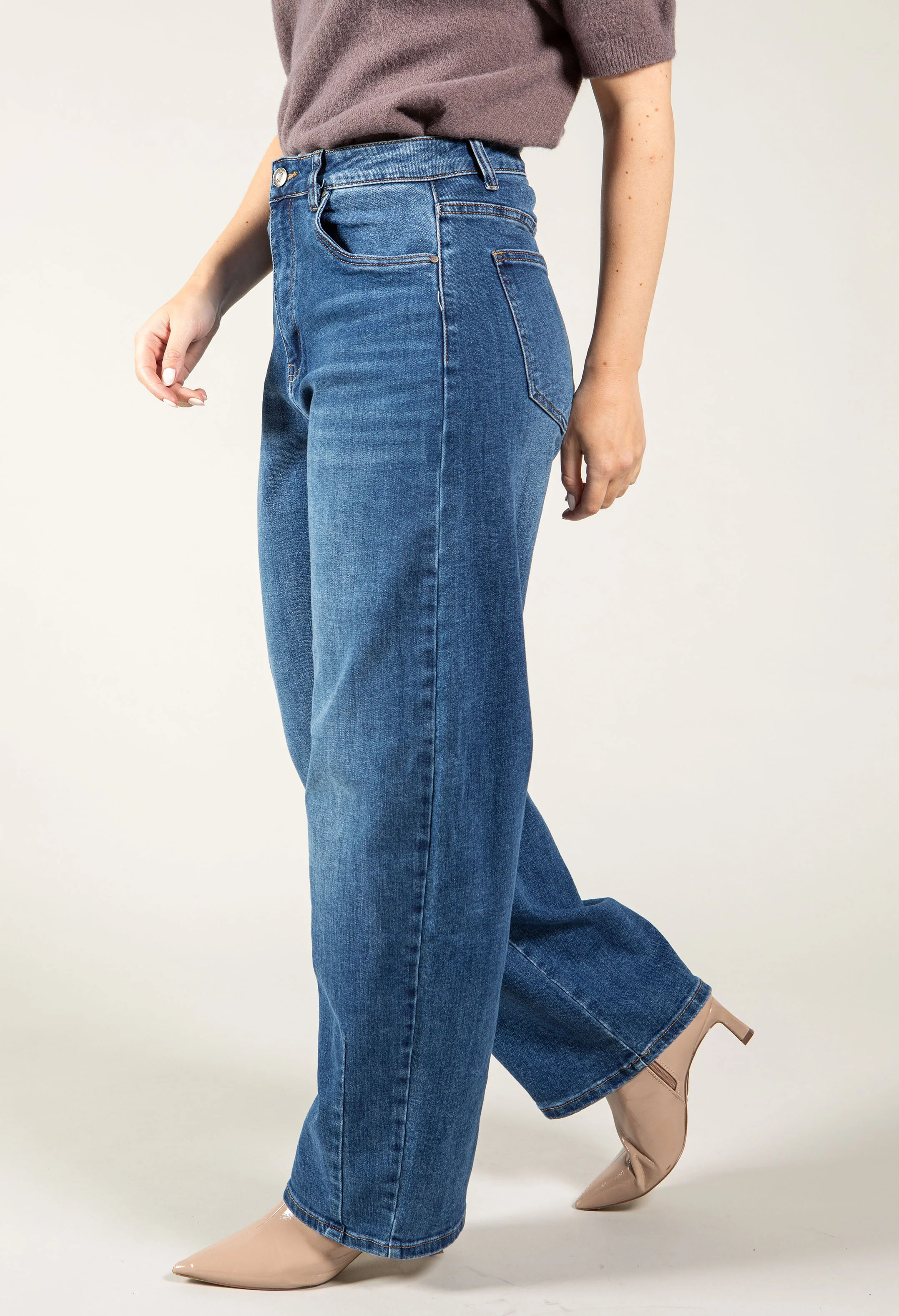 Louisa Barrel Leg Jeans - Image 4