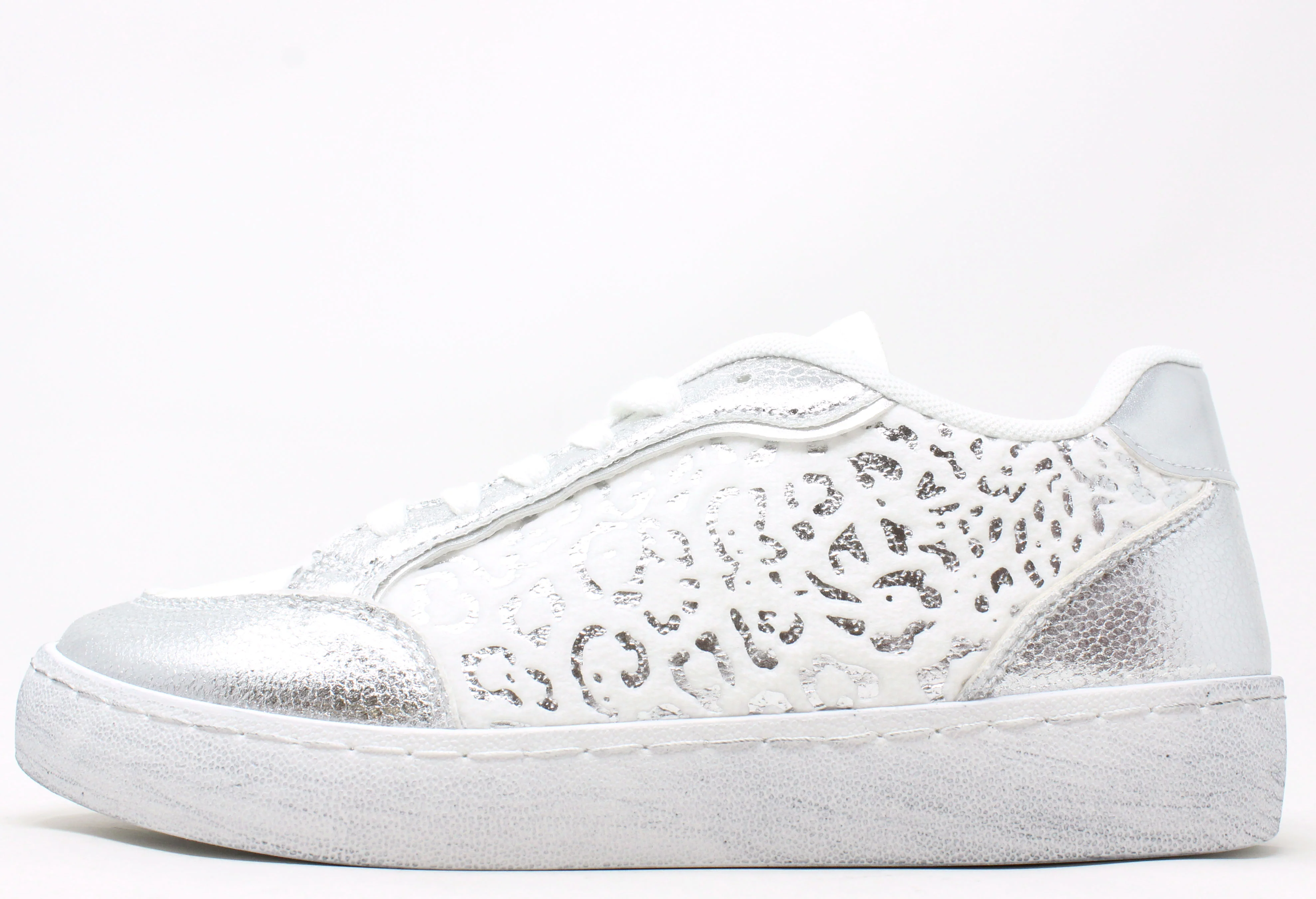Metallic Leo Trainer - Image 10