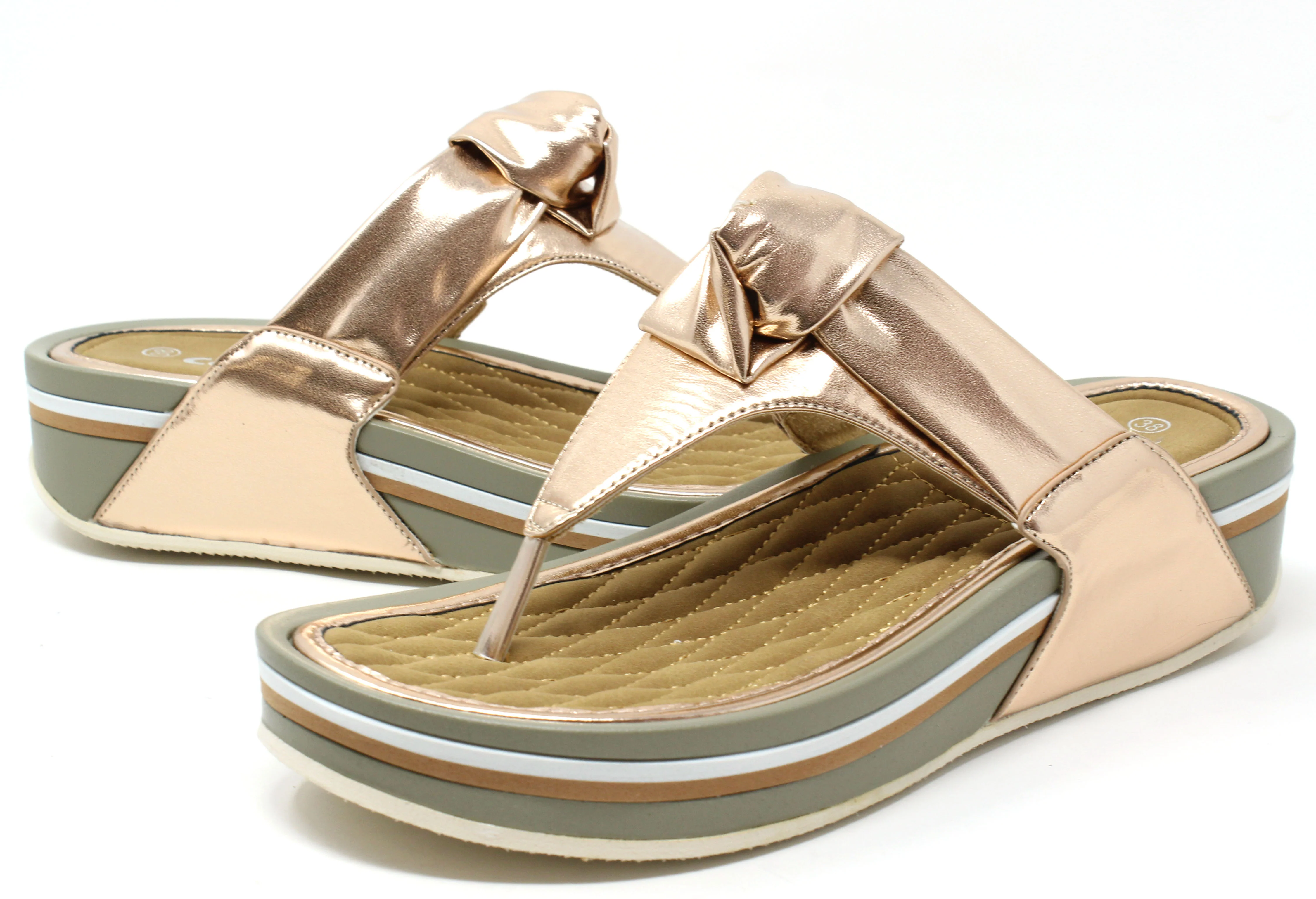 Front Twist Flip Flop - Image 4