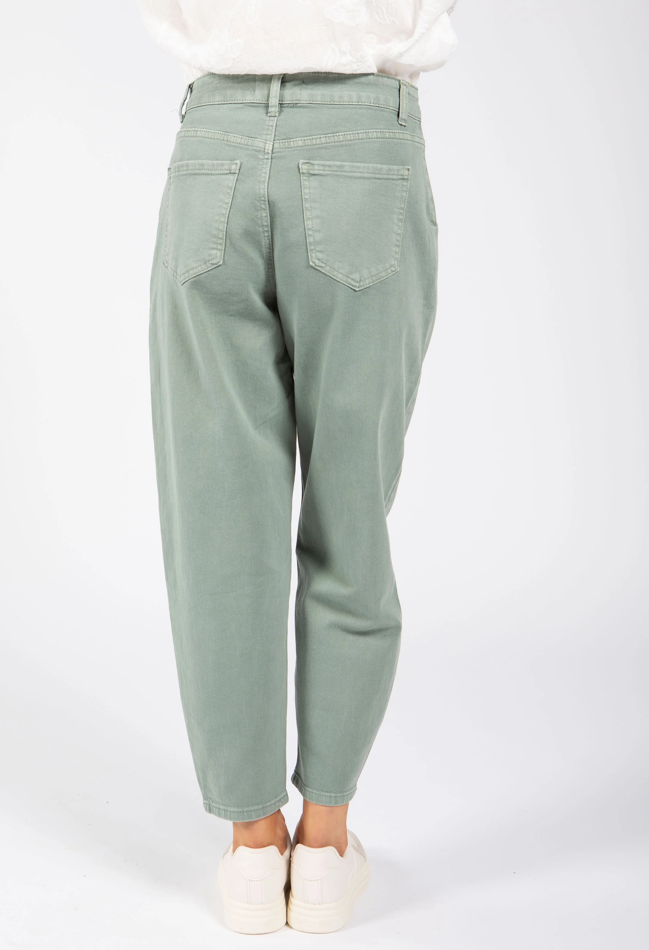 Tiffanie Barrel Fit Jeans - Image 14
